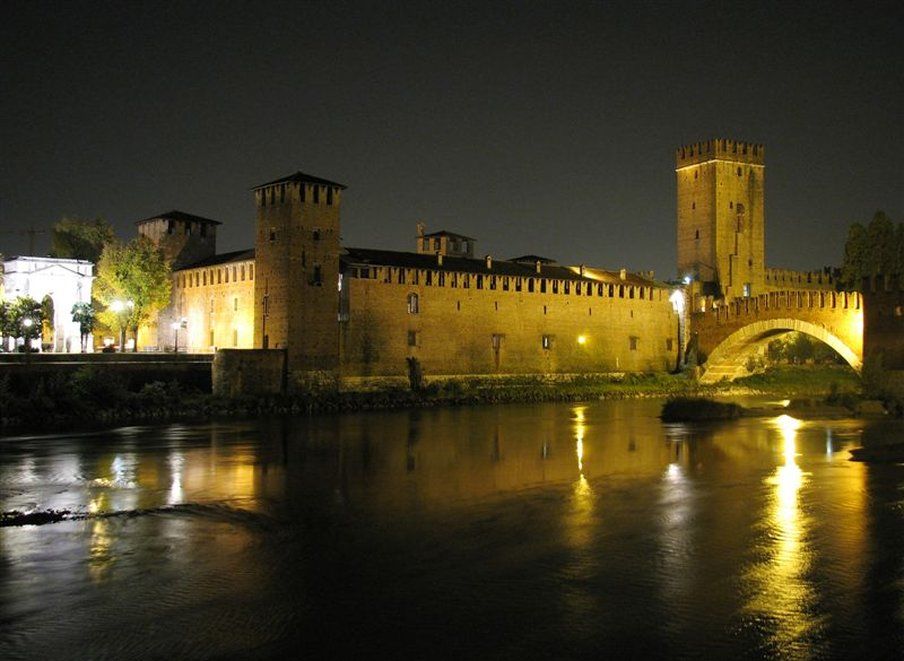 Escalus Luxury Suites Verona Esterno foto